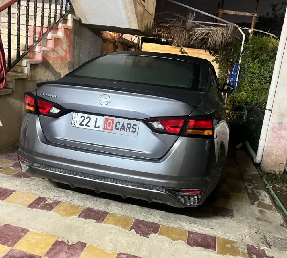 نيسان ألتيما